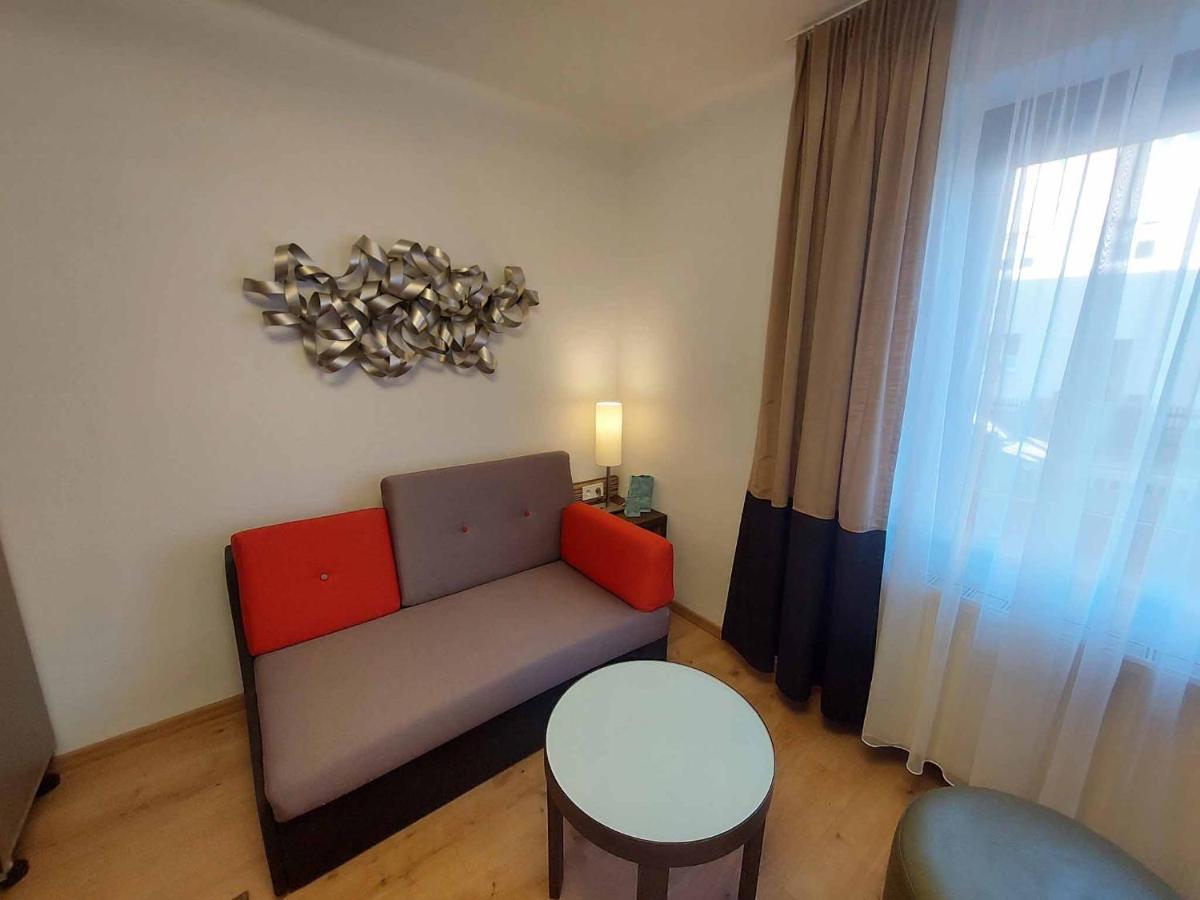 Wohnambiente Apartment Selb Exterior photo